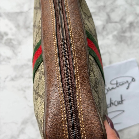 Vintage Gucci pouch - Picture 15 of 16